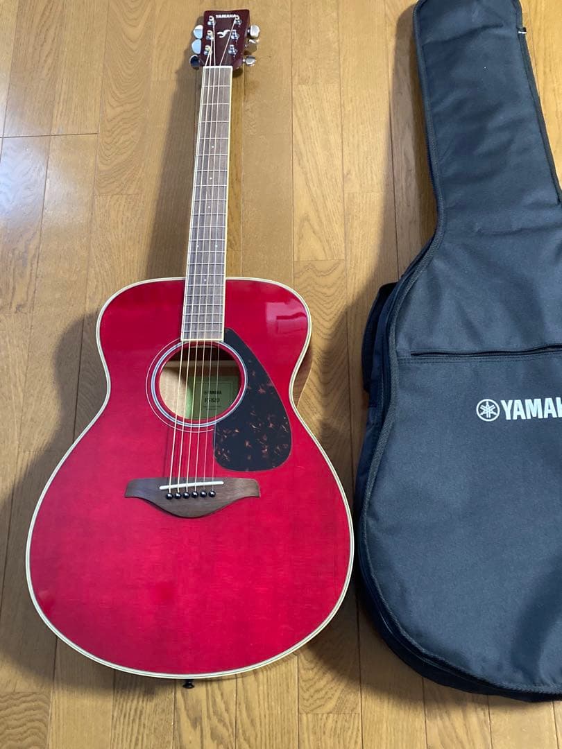 YAMAHA アコースティックギター FS820 レッド ギターケース付き