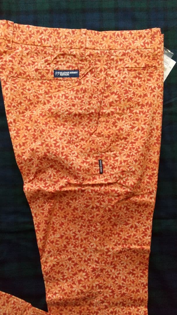 新品未使用 パーリーゲイツ マスターバニーエディション メンズパンツ