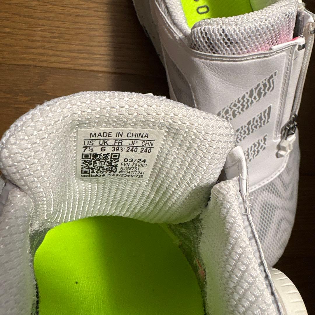 美品　adidas BOOST ゴルフシューズ 女性用 ホワイト