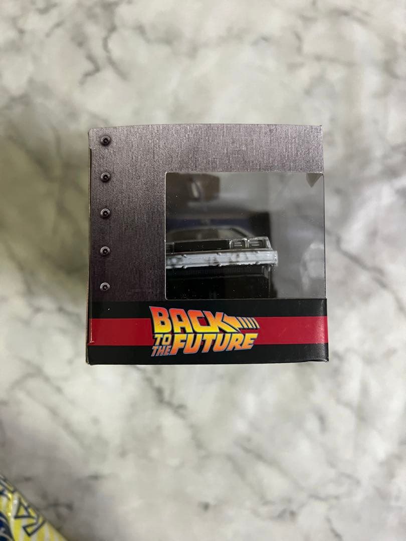 バックトゥザフューチャー　デロリアン