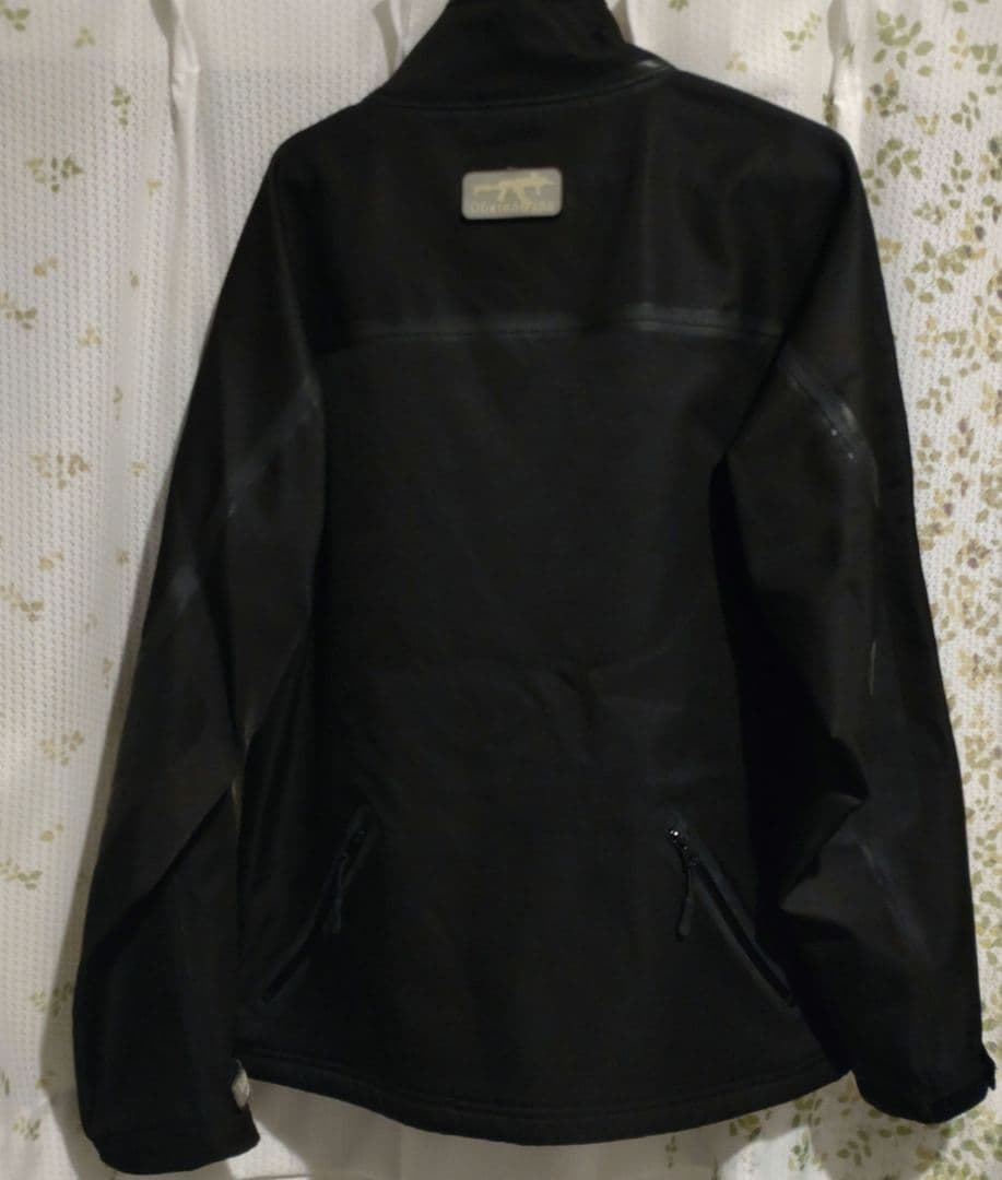 バイオハザード　レオン　ソフトシェルジャケット