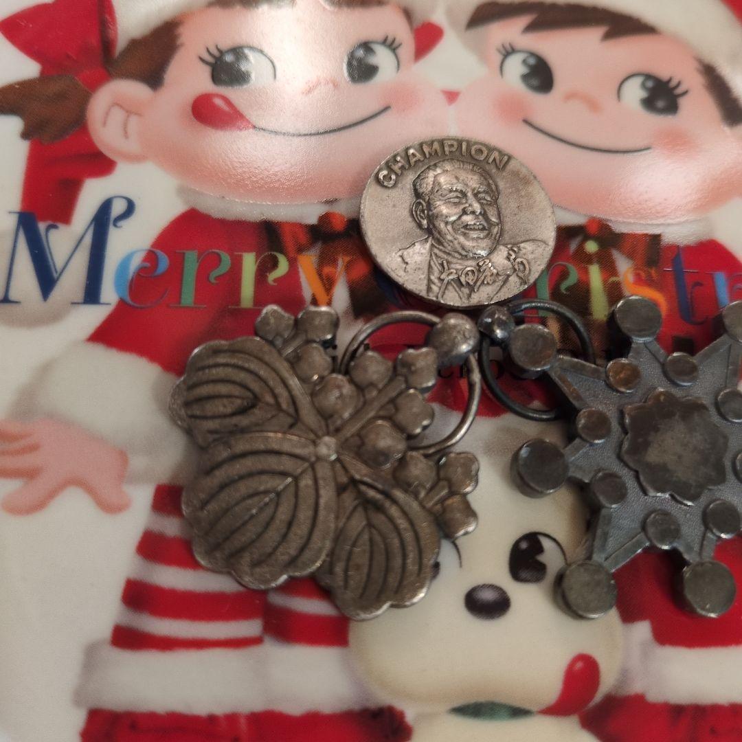 銀製品　勲八等白色桐葉章　勲八等瑞鳳章　メダルまとめ　総重量35㌘　勲章まとめ