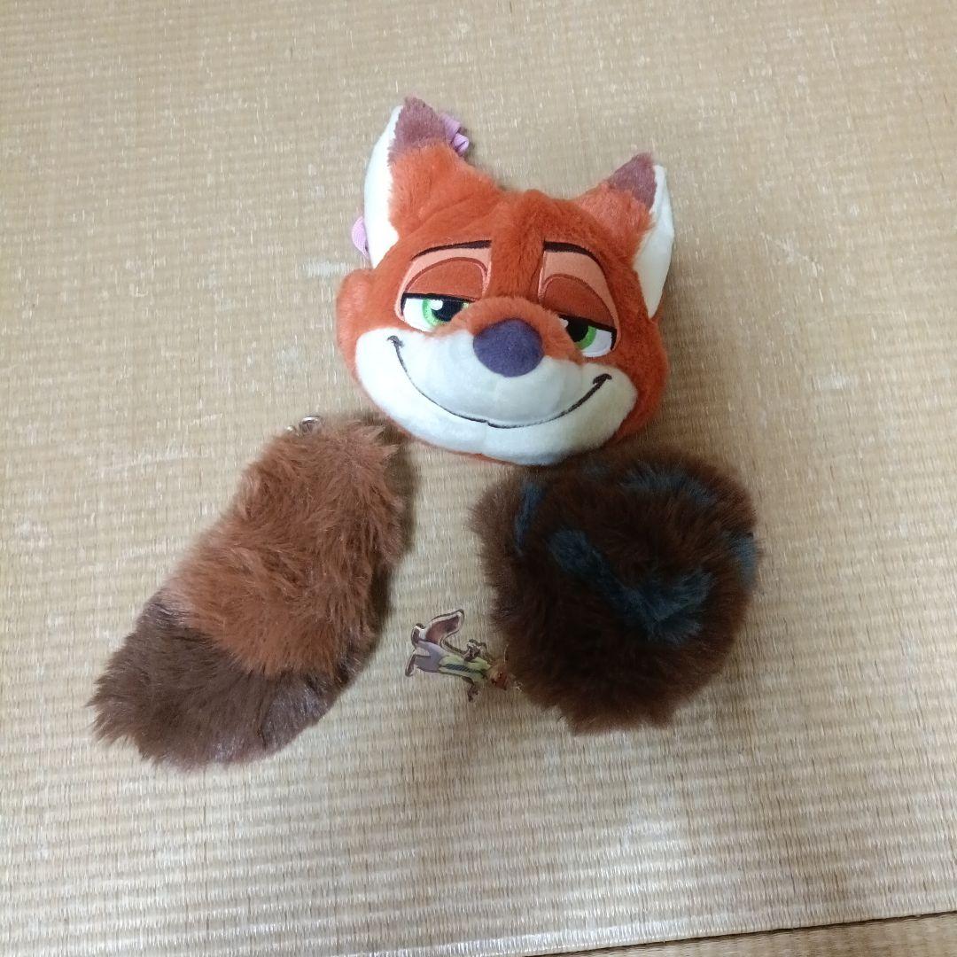 ズートピアニックキーチェーン 2つとショルダーバック