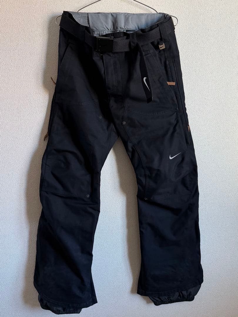 NIKE SB スノボウェア　スノボパンツ
