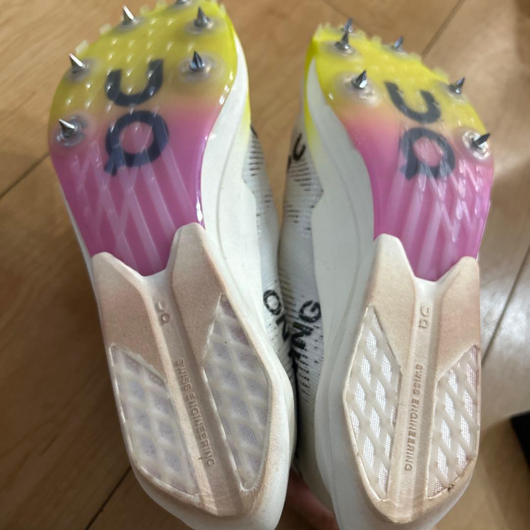 On CITIUS2スパイクシューズ ホワイト/イエロー