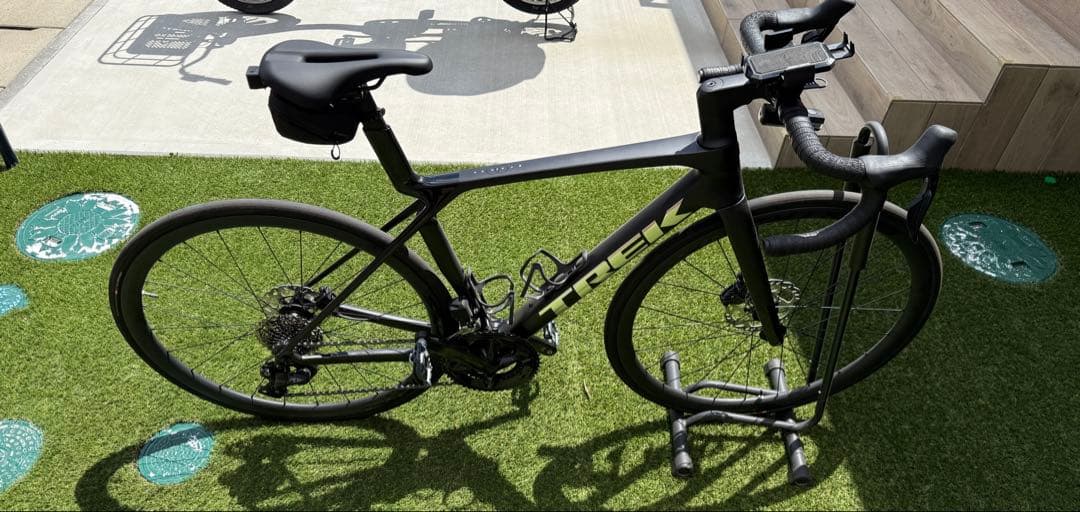 トレック マドン SL6 Gen8 Mサイズ　マットブラック