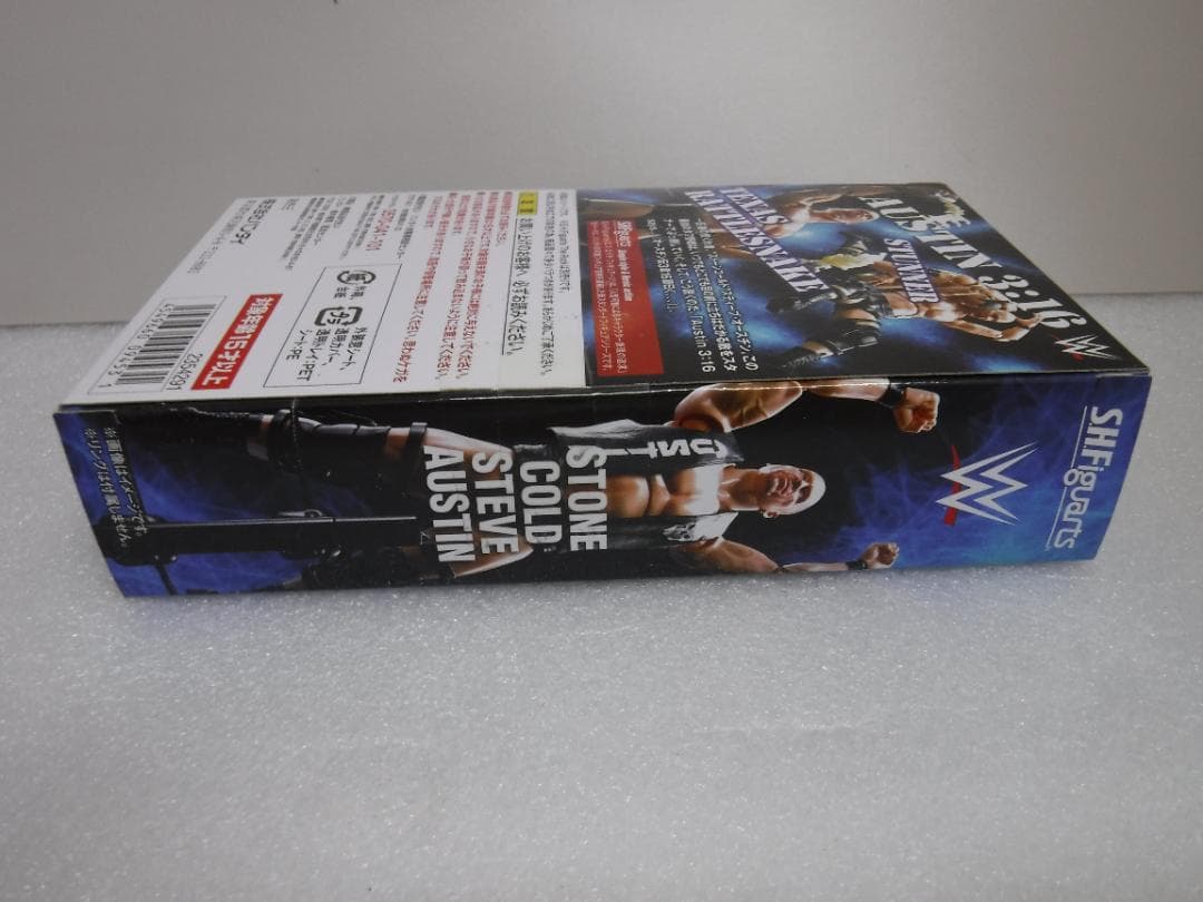 WWEスター・ストーンコールド・スティーブ・オースティン & ザ・ロック ⓝ