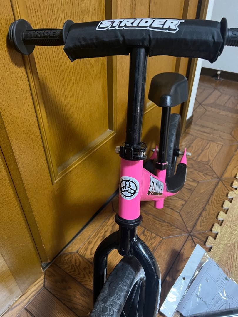 【美品】STRIDER ストライダー　スポーツ　ピンク　12インチ　キックバイク