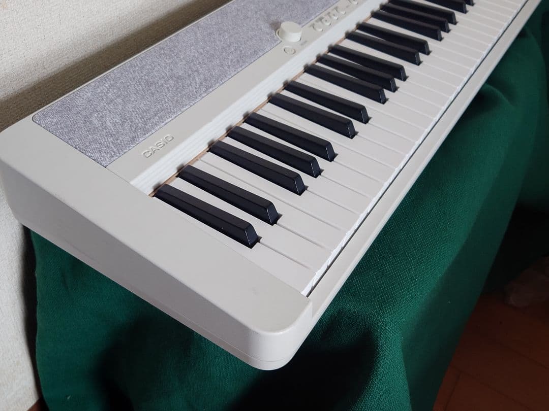 カシオ CT-S1　キーボード　ハラミちゃんモデル純正未アダプター付