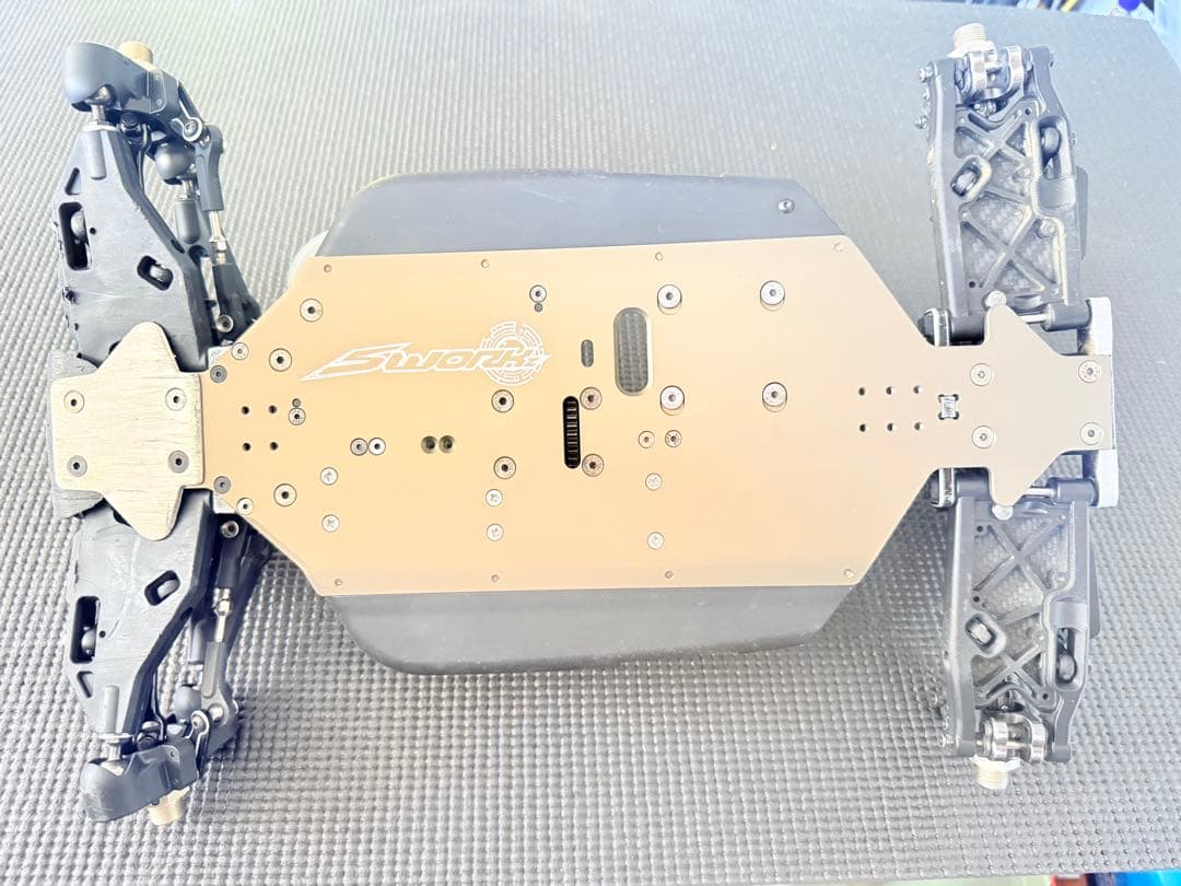 SWORKZ オフロードバギー ピンクの猫