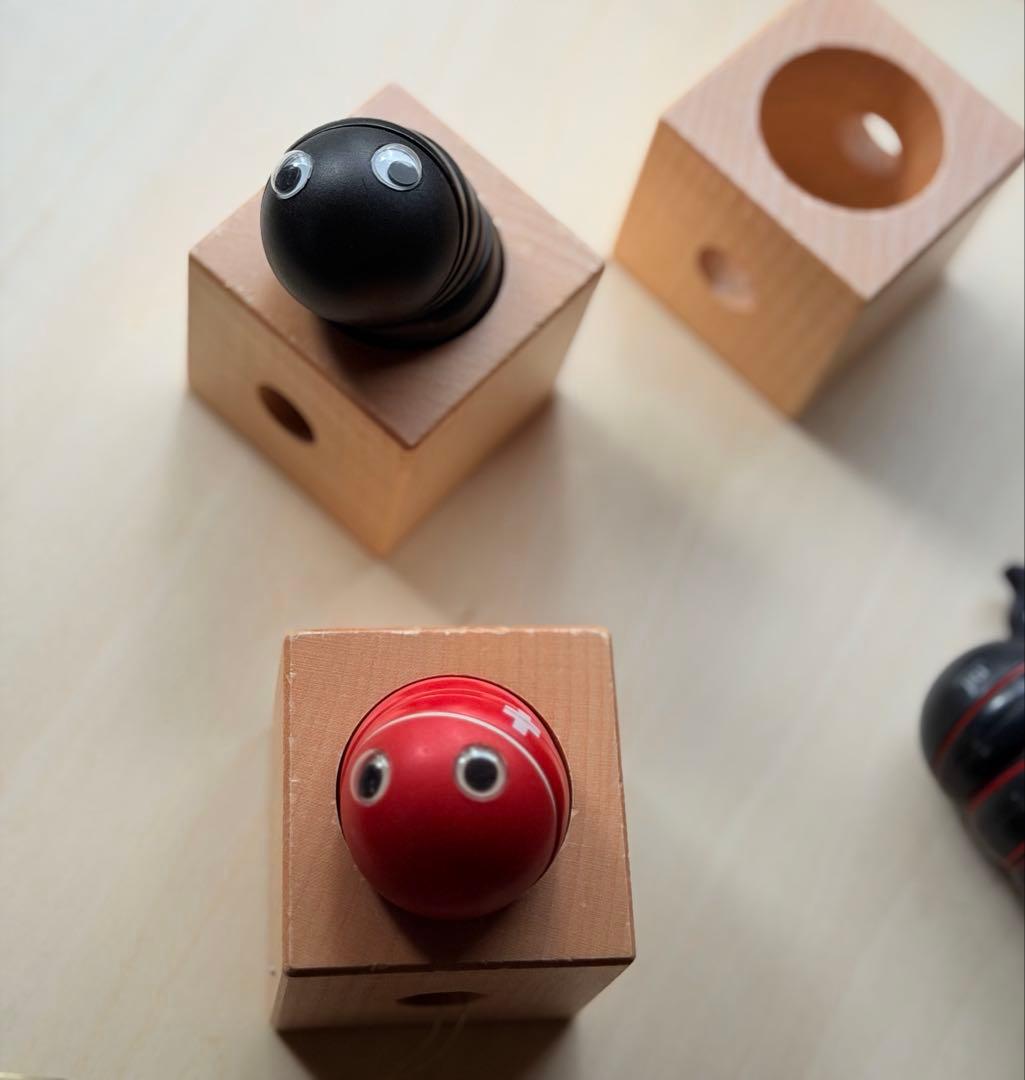 ネフ　naef zita イモムシ