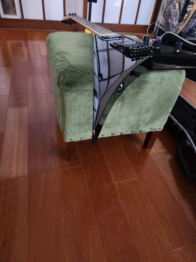 ギター Jackson RR3 Transparent Black