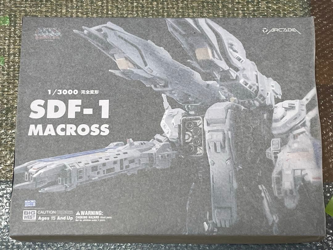 アルカディア マクロス1/3000 完全変形SDF-1 MACROSS