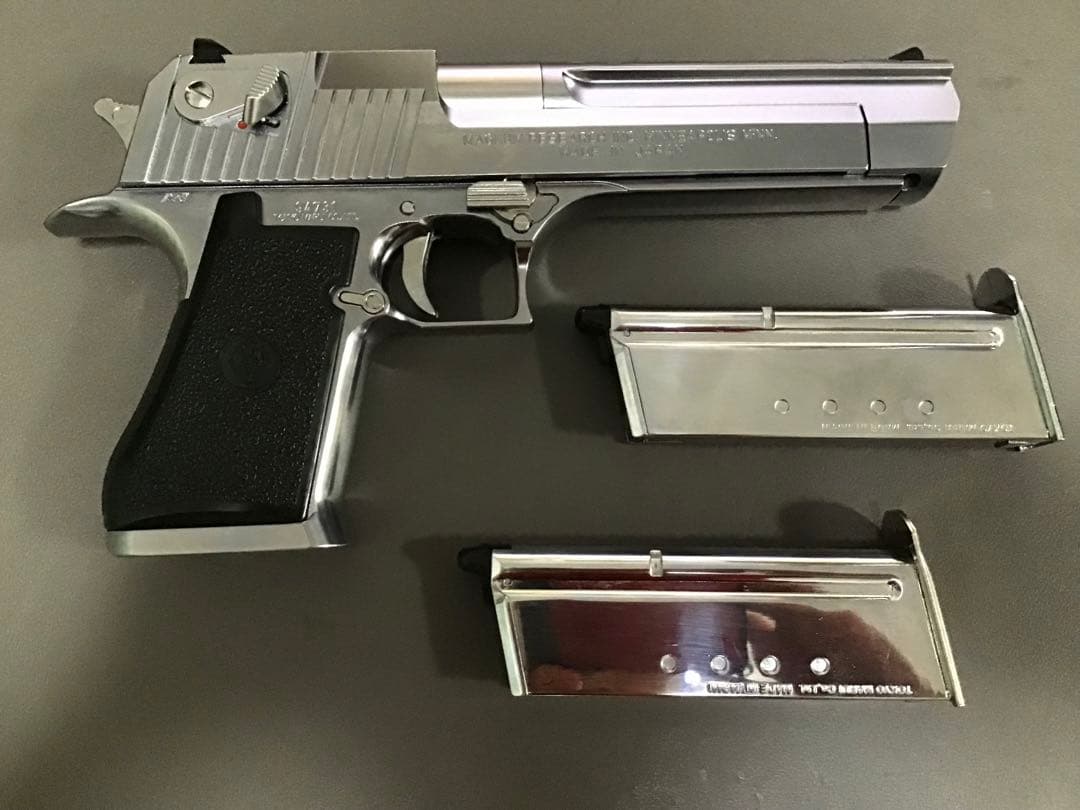 東京マルイ デザートイーグル ハードキック クロームステンレス マガジン2本付