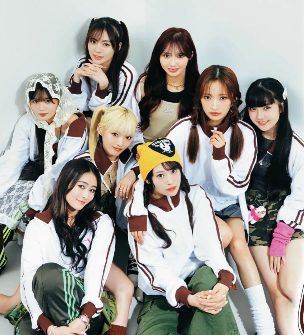 レ*ウ様 激レア⭐︎ Girls² サイン入りホワイトジップアップジャケット