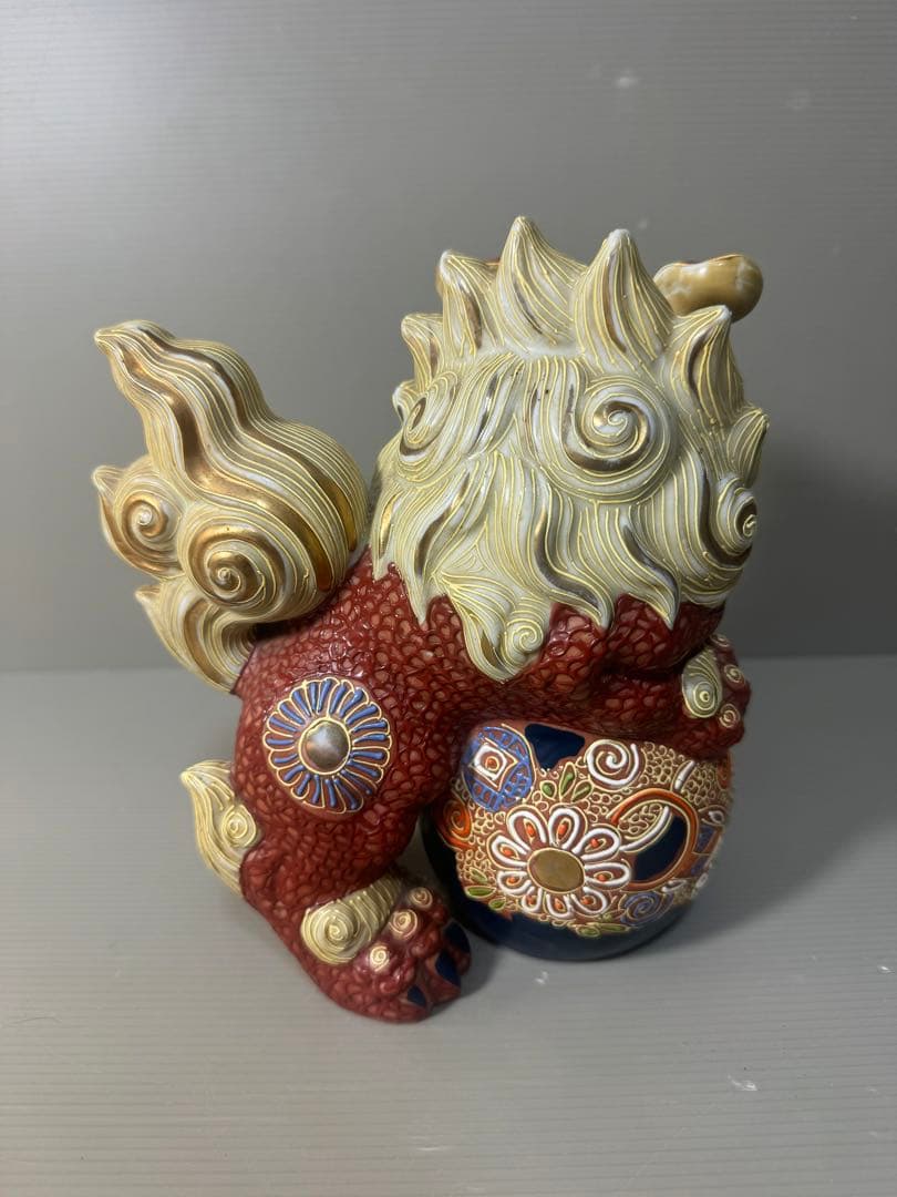 2494 九谷焼 玉乗り獅子 狛犬 シーサー 置物 開運 魔除け 縁起物 骨董品
