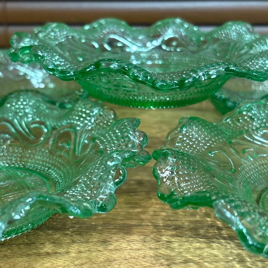 昭和レトロ◎フリルプレスガラス