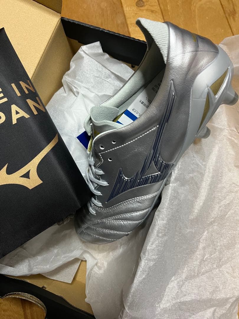 新品　激レア　超限定カラー　ミズノ　モレリア ネオ4 JAPAN 26.5cm