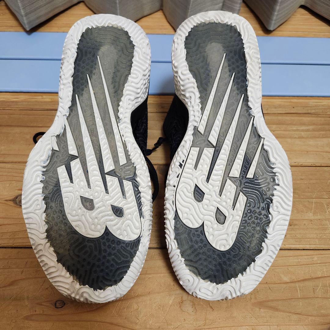 New Balance Two Way バスケットボールシューズ ブラック