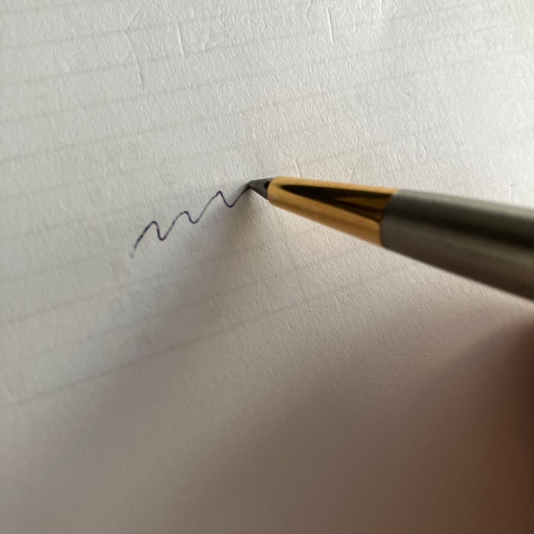 「希少」Parker Hello Kitty ボールペン 専用ケース付き