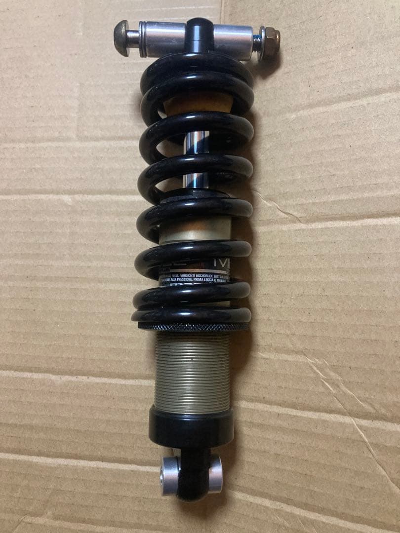 Manitou l リアサスペンション 190mm