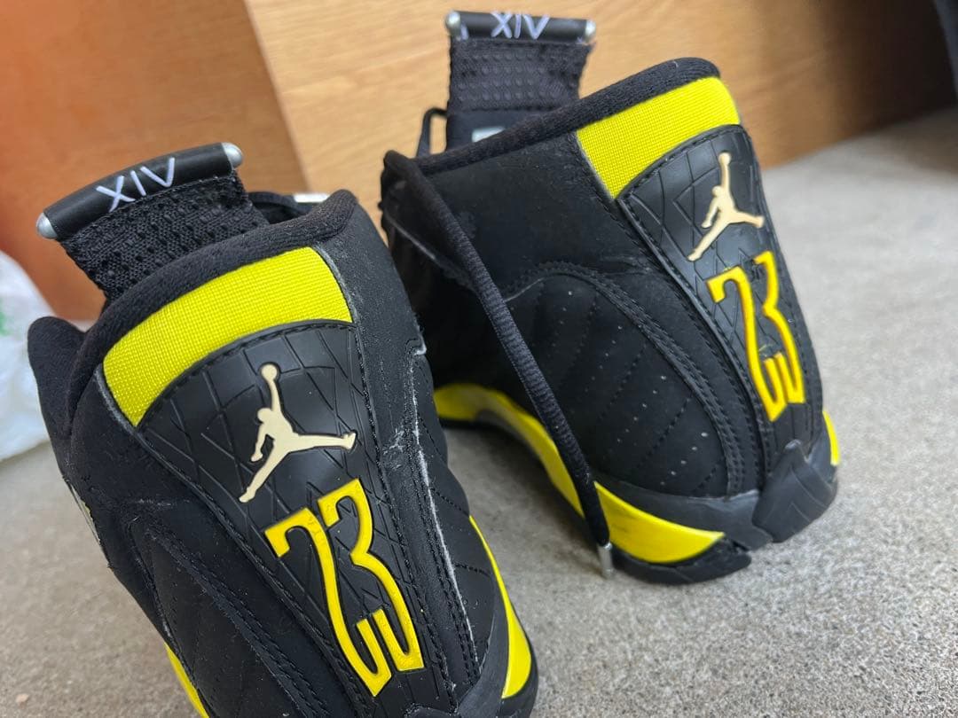 レアNIKE AIR JORDAN 14 RETRO THUNDER
