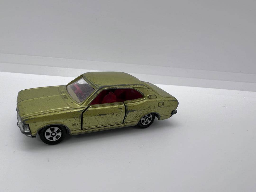 トミカ No.13 三菱 COLT GALANT HARDTOP GS 1/59