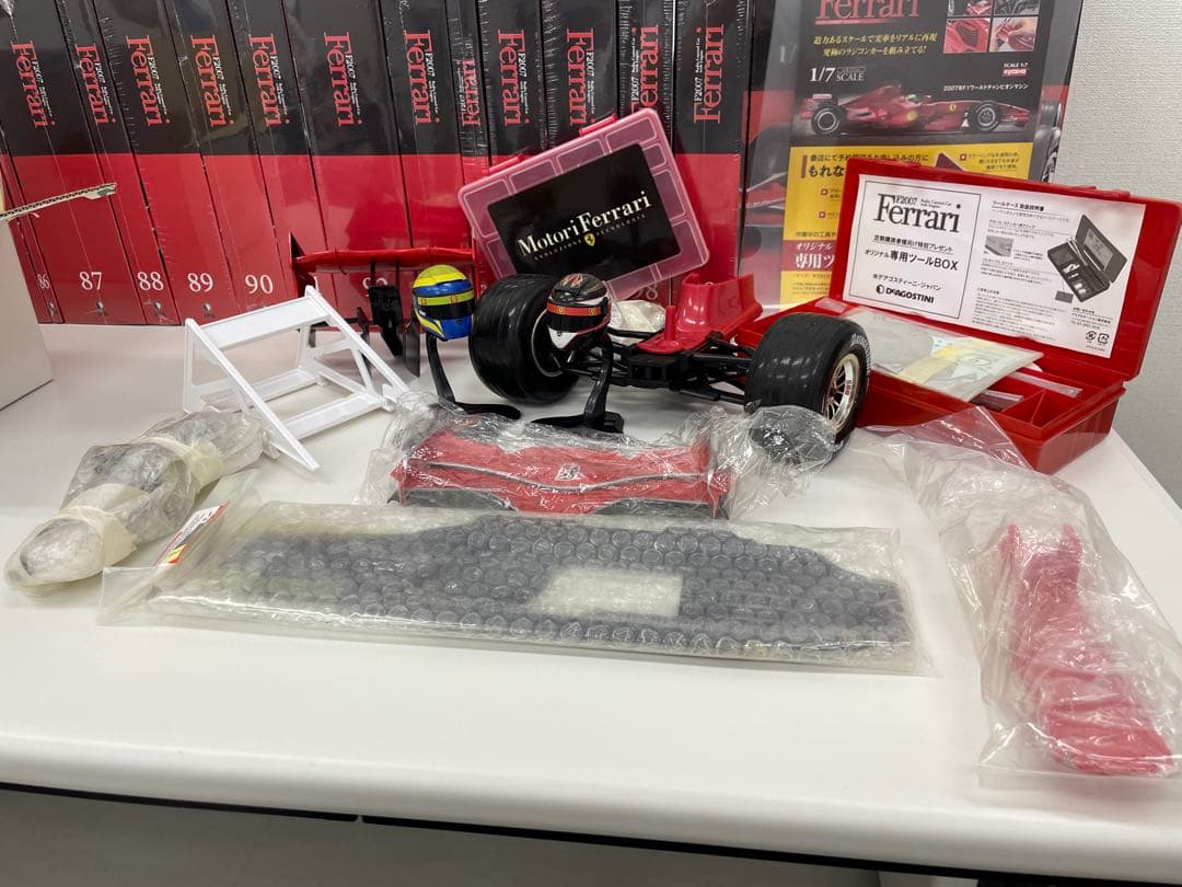 ナ*ル様 【DeAGOSTINI】週刊フェラーリF2007 1〜100号フルセッ