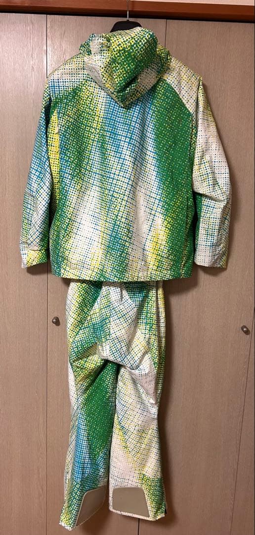 DESCENTE デモモデルスキーウェア　Mサイズ 　デサント