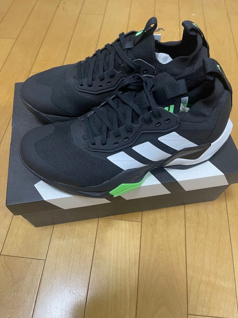 ★新品完売　アディダスラピッドムーブ25.5センチ レズミルズlesmills