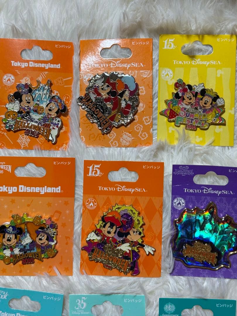 ディズニーリゾート ピンバッジ23点まとめ売り(非売品含)