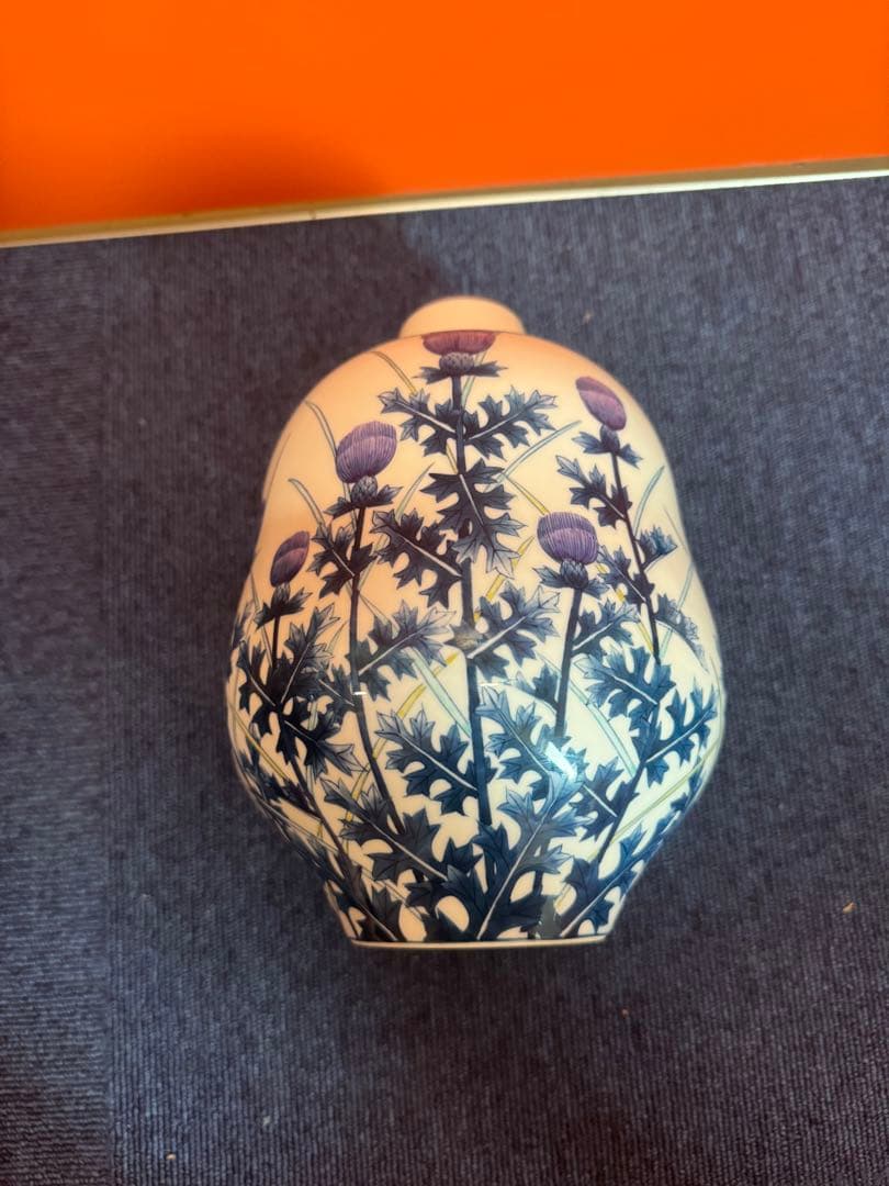 2056  有田焼　視行窯　視行作　染付花草　花瓶