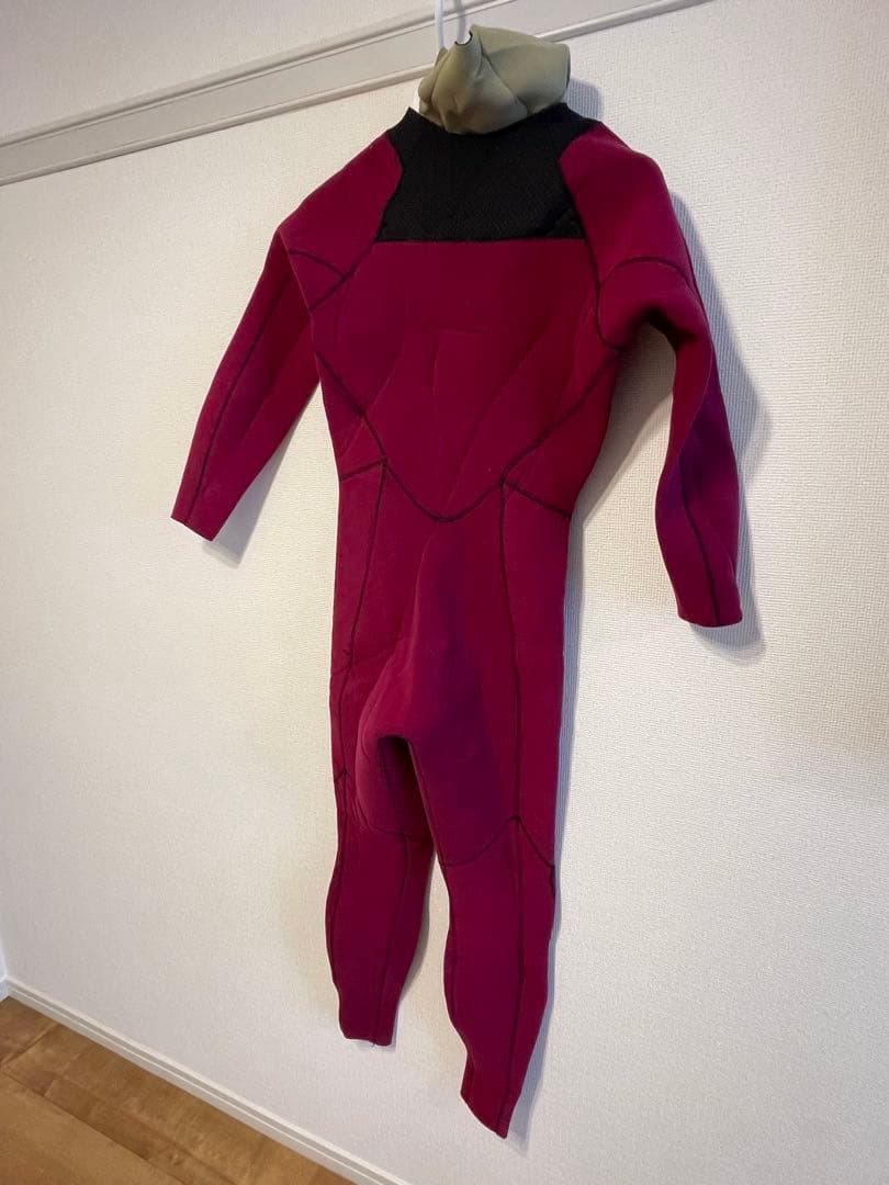 は*あ様 FUTURE セミドライ　5/3mm メンズ　Lサイズ