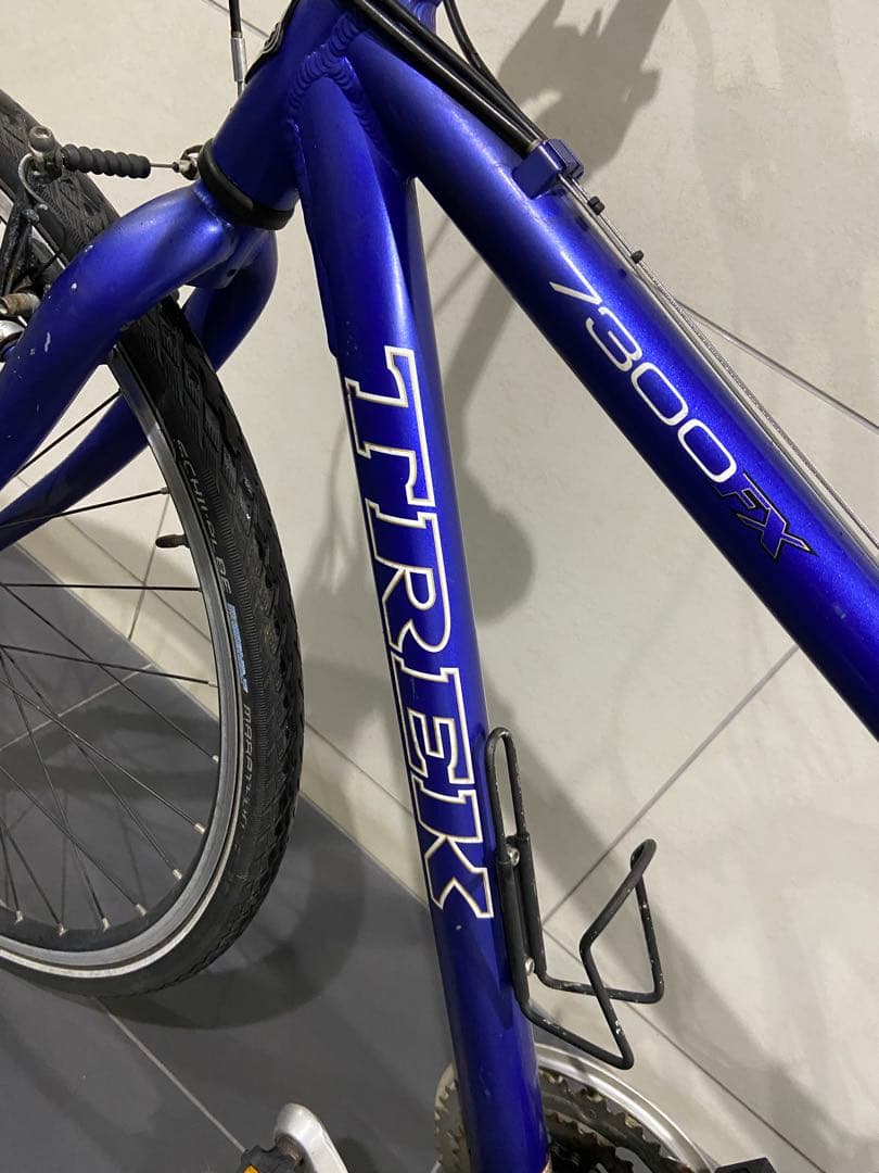 TREK FX トレック　クロスバイク スポーツバイク FX7.31247300