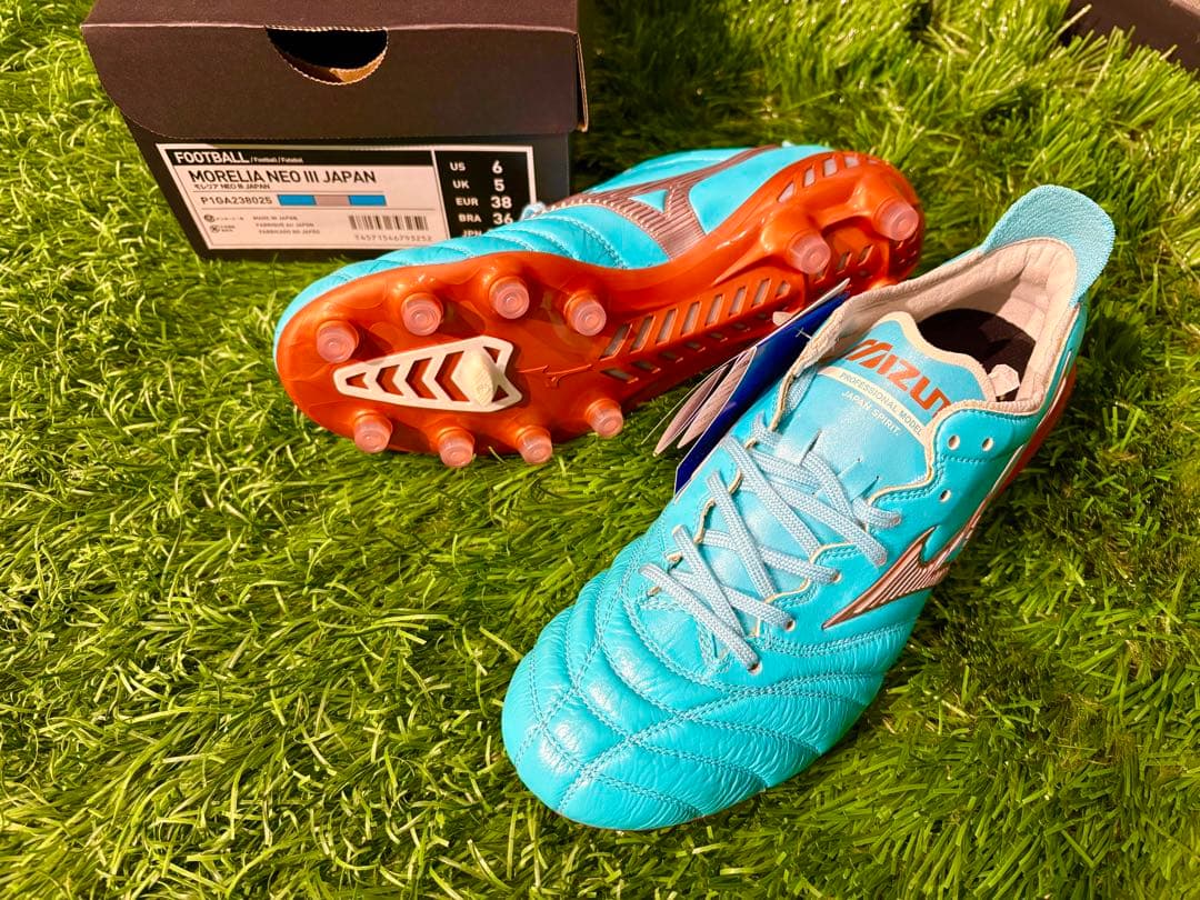 新品　モレリアネオ3ジャパン　24cm