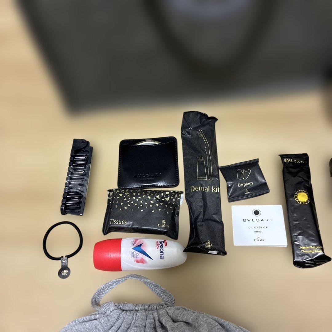 エミレーツ航空　ファーストクラス　アメニティセット　新品未使用