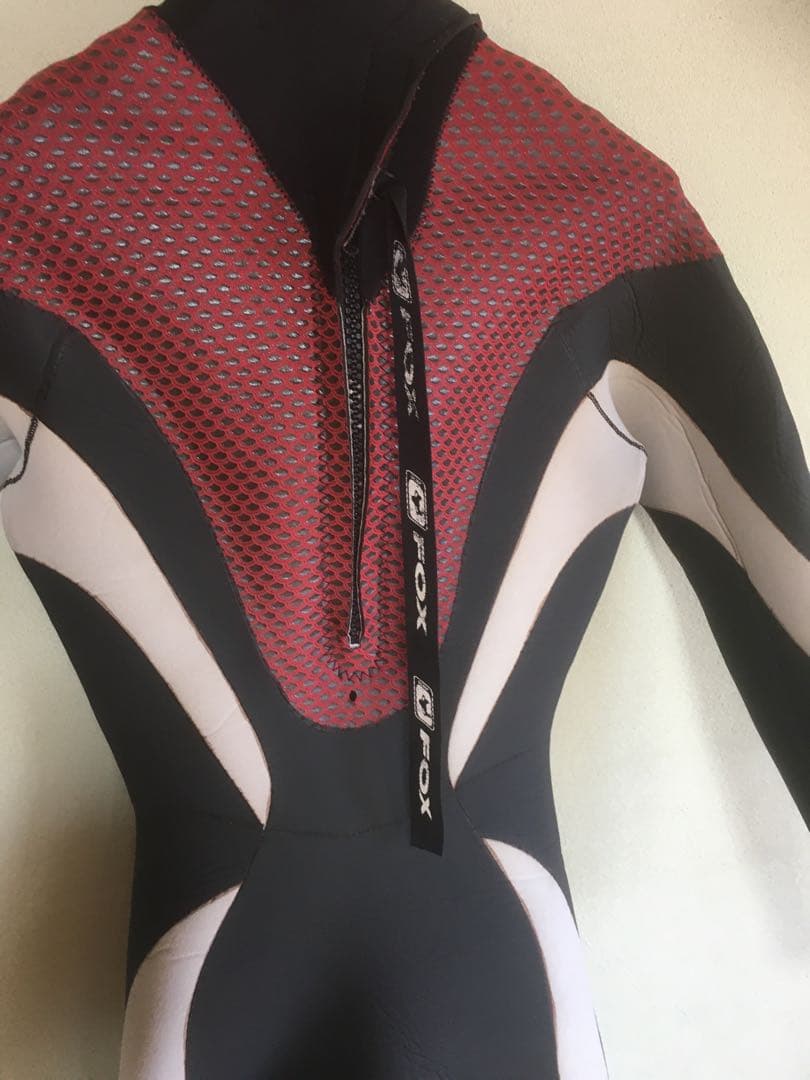 Fox ウェットスーツ セミドライ ブラック/レッド