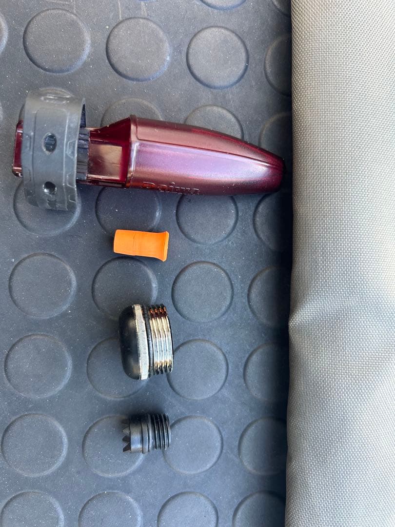 MEGADRY 磯竿 赤/黒 ロッドケース付き