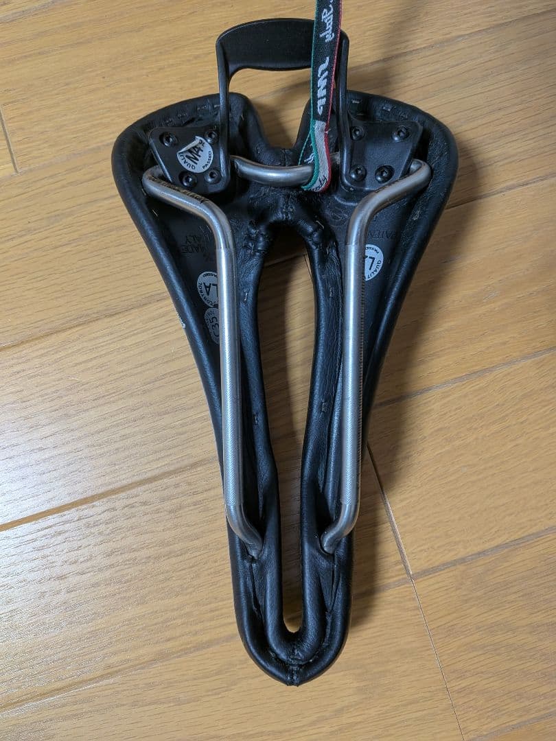 SMP T3 サドル トライアスロン用