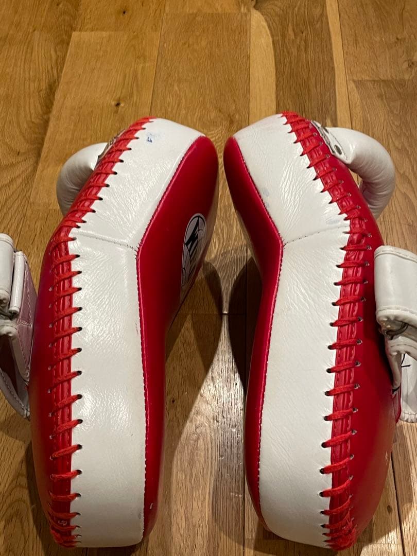 WINDY キックミット KP 8 赤