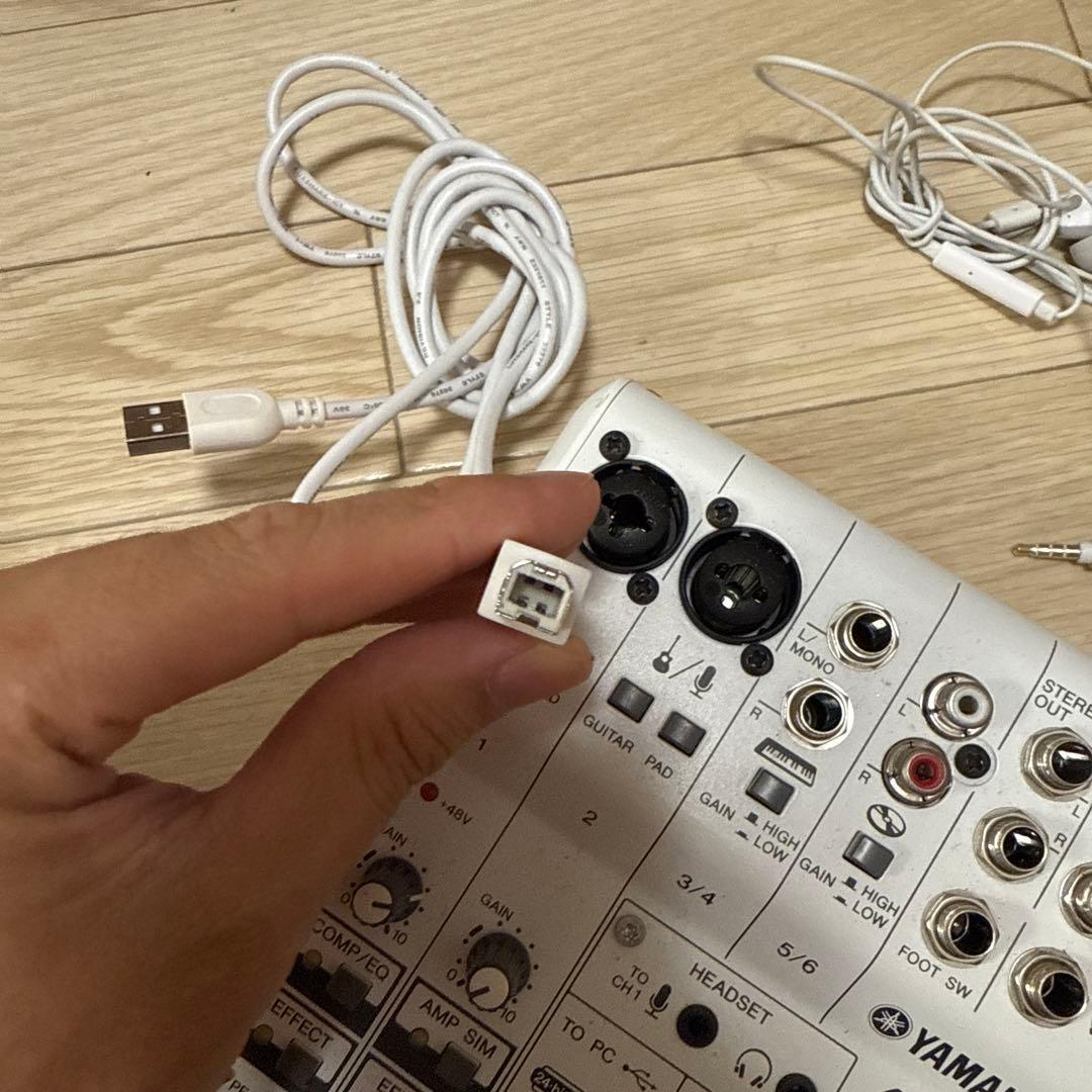 Yamaha AG06 オーディオインターフェイス 本体、ケーブルのみ 箱無し