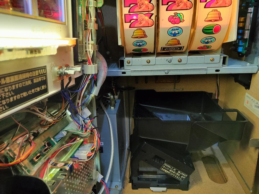 【パチスロ実機】エレコ★ビーストサップ【不要機付】４号機・レア・希少