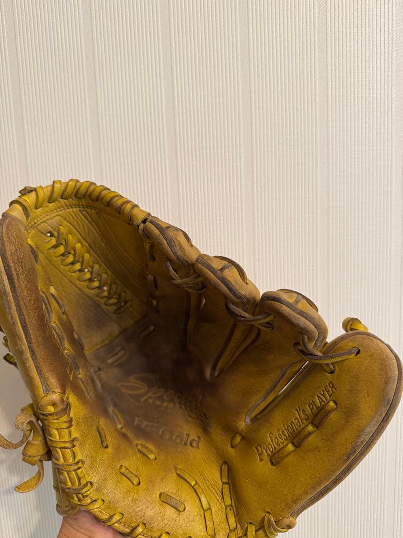 ピッチャー用 グローブ 黄土色