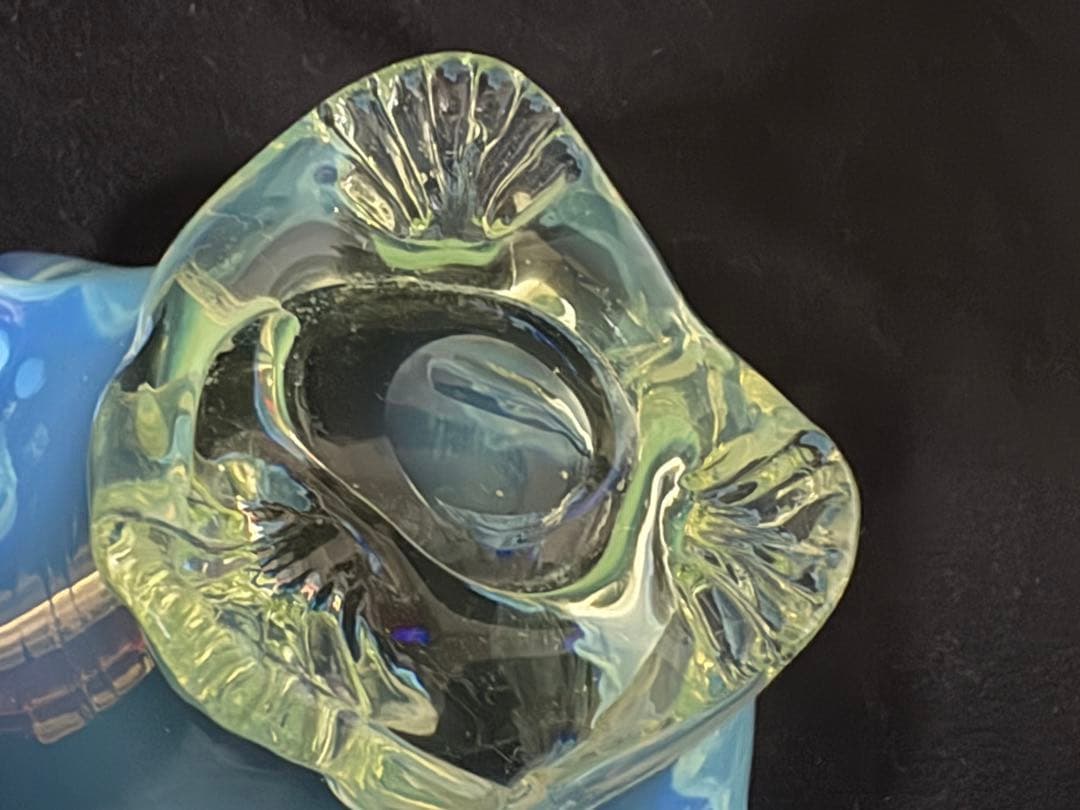 大正ガラス　和ガラス氷コップ　ウランガラス　シェル型　青フリル縁　アンティーク