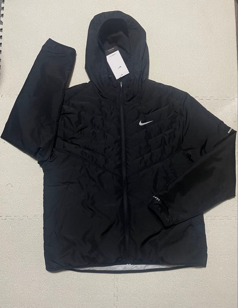 NIKE ナイキ エアロレイヤー ランニングジャケット 中綿　新品　2XL