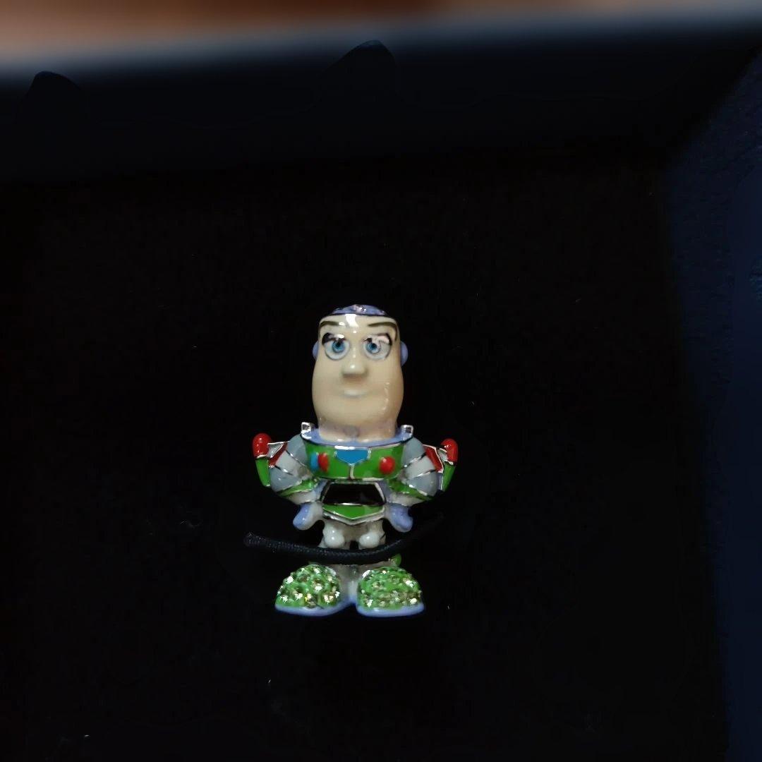 ディズニー スワロフスキー ® クリスタル　バズライトイヤー ミニフィギュア