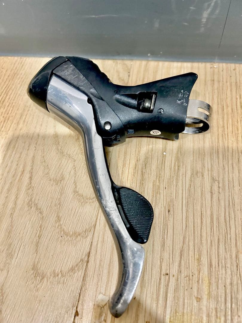 【シマノ105STIレバー】SHIMANO ST5600