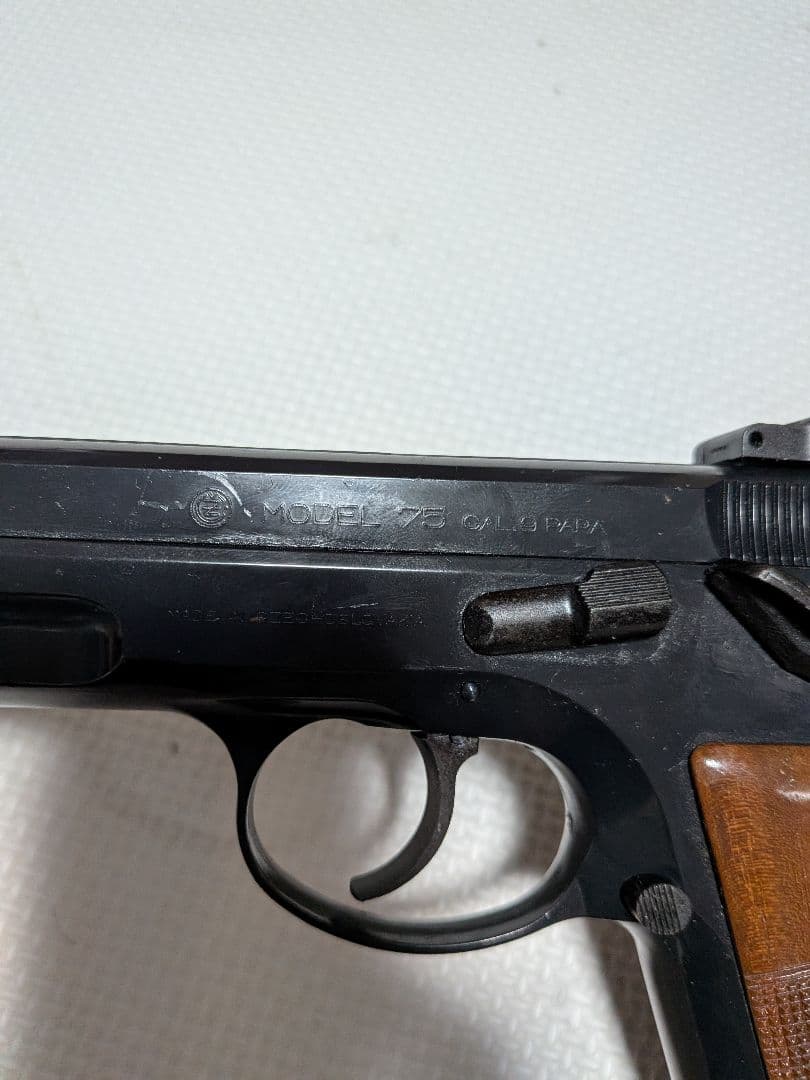 MGC製 cz75 concentrator 木製グリップ ガスガン