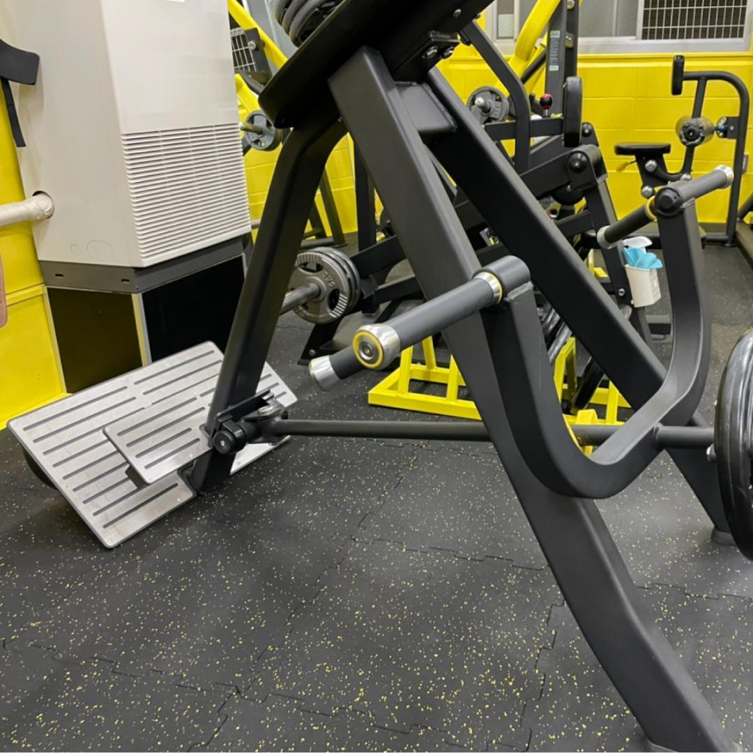 【業務用】胸当て付きTバーロウイングマシン – 商業ジム対応の高耐久設計