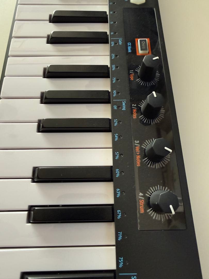 ARTURIA KeyStep 37 MIDIコントローラー black